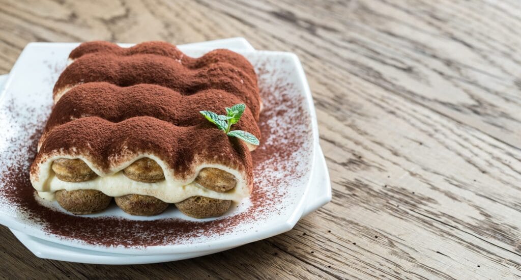 combien de temps laisser le tiramisu au frigo