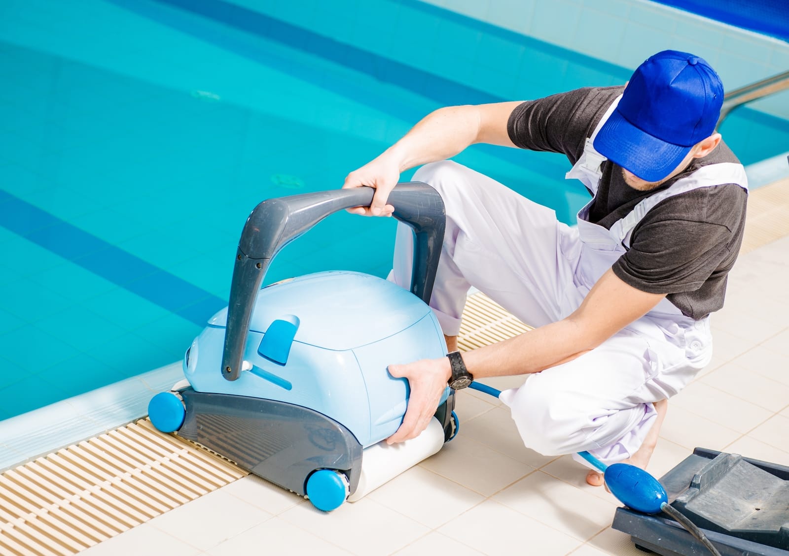 comment fonctionne un robot de piscine